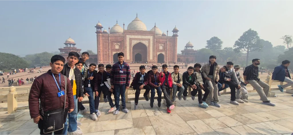 Excursion Tour – Jaipur, Agra, Delhi